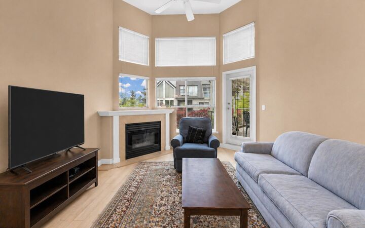 Property Photo: 70 Richmond Street 303 BC T6W 2N4