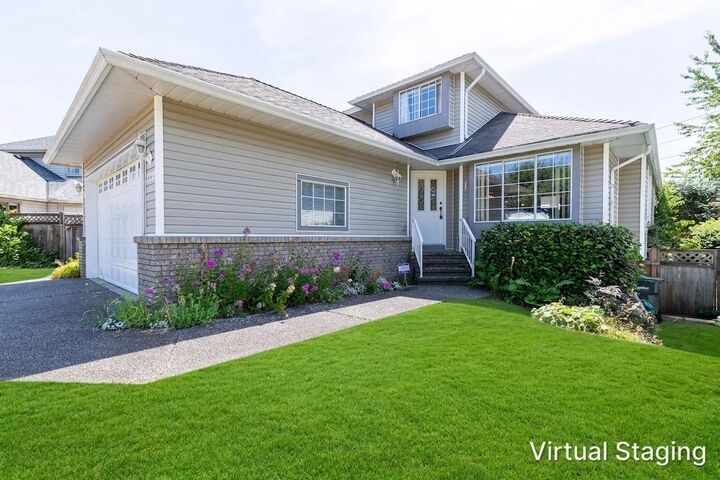 3330 Hyde Park Place — photo 1