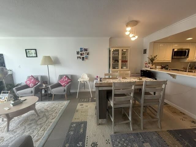Property Photo:  295 Guildford Way 1807  BC V3H 5N3 