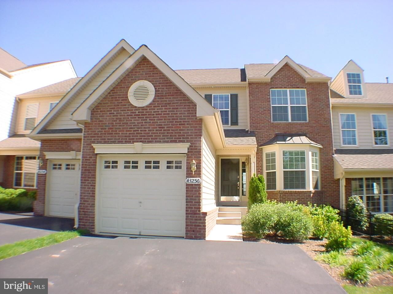 Property Photo: 43256 Baltusrol Terrace VA 20147