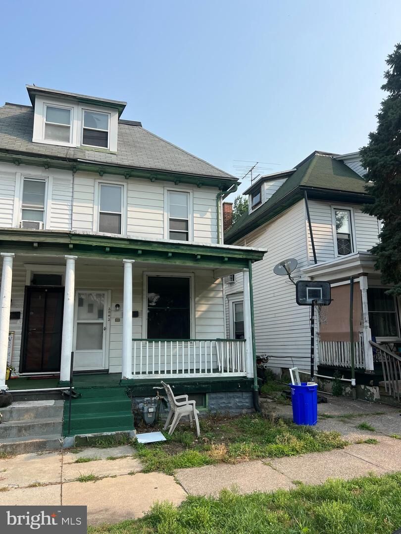 Property Photo: 2042 Berryhill Street PA 17104