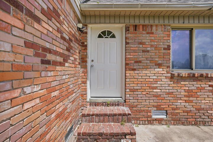 Property Photo: 1303 Overview Drive AR 72076