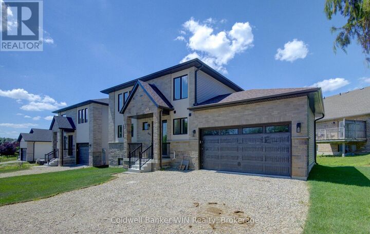 Property Photo:  641 Martin Street  ON N0G 2L3 