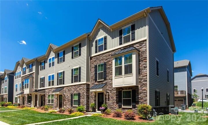 Property Photo: 3023 Salix Bend Drive NC 28205