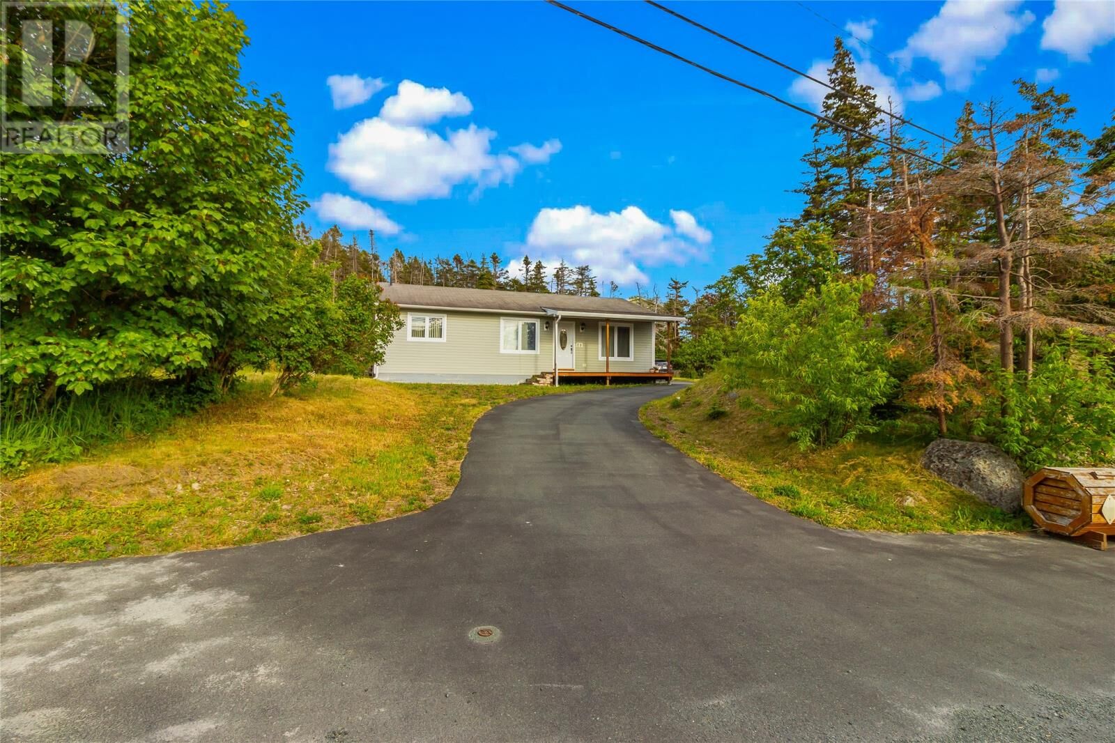 Property Photo: 8 Anglican Cemetery Road NL A1M 2H5
