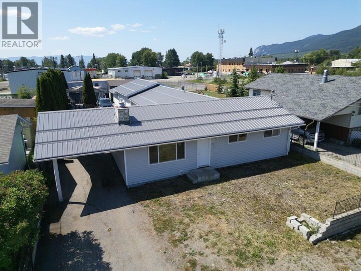 Property Photo: 237 E 3rd Avenue BC V0J 1P0