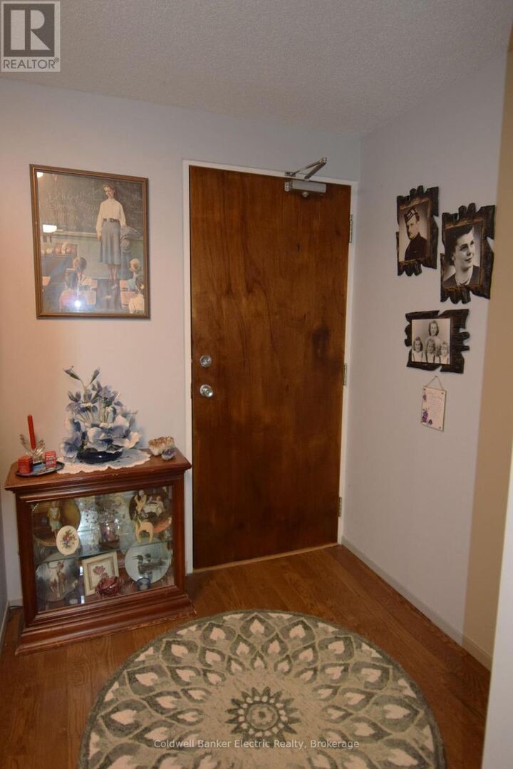 Property Photo:  2418 Mountland Drive 104  ON K9K 2E2 