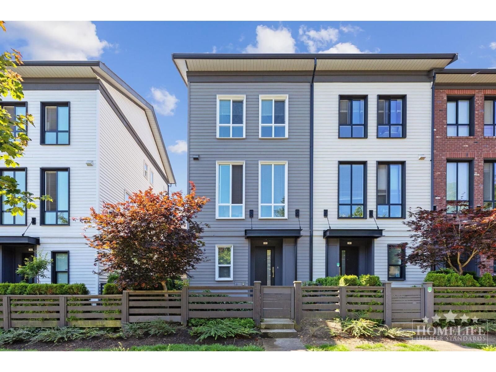 Property Photo:  15828 27 Avenue 17  BC V3Z 0X4 