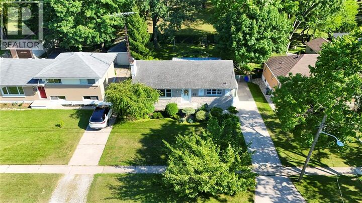 Property Photo: 875 Kemsley Drive ON N7V 2M6