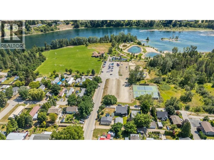 Property Photo: 502 3rd Avenue BC V1N 1Y2