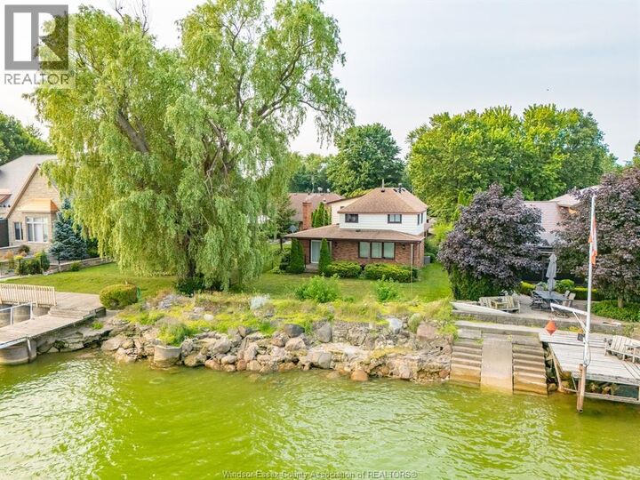 Property Photo:  329 Lakeview Drive  ON N8L 0M2 