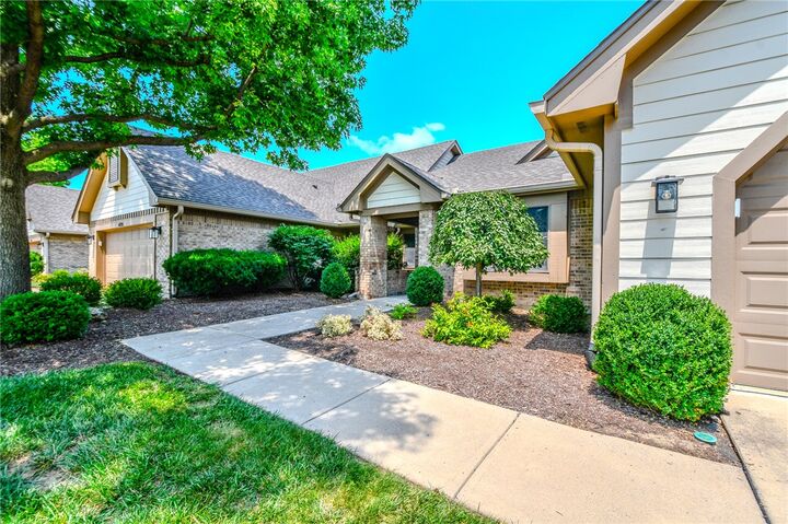 Property Photo:  6717 Tifton Green Trail  OH 45459 
