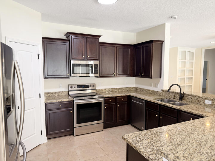 Property Photo:  5181 Rabbit Run  FL 32539 