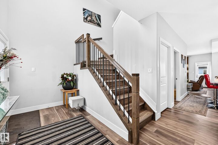 Property Photo:  17609 65 Street NW  AB T5Y 4A7 