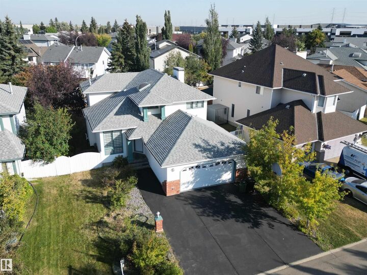 Property Photo: 2908 44A Avenue NW AB T6T 1G9