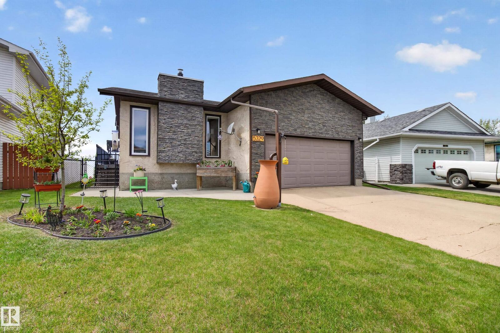 Property Photo: 5329 65 St AB T0A 2W0