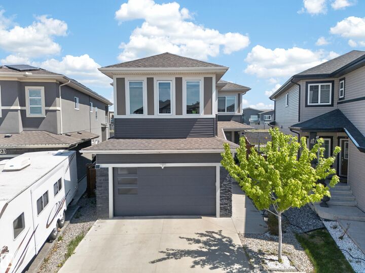 Property Photo: 1927 18 Street NW AB T6T 2K9