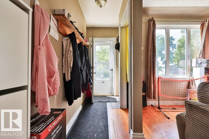 Property Photo: 12347 90 Street NW AB T5B 3Z6