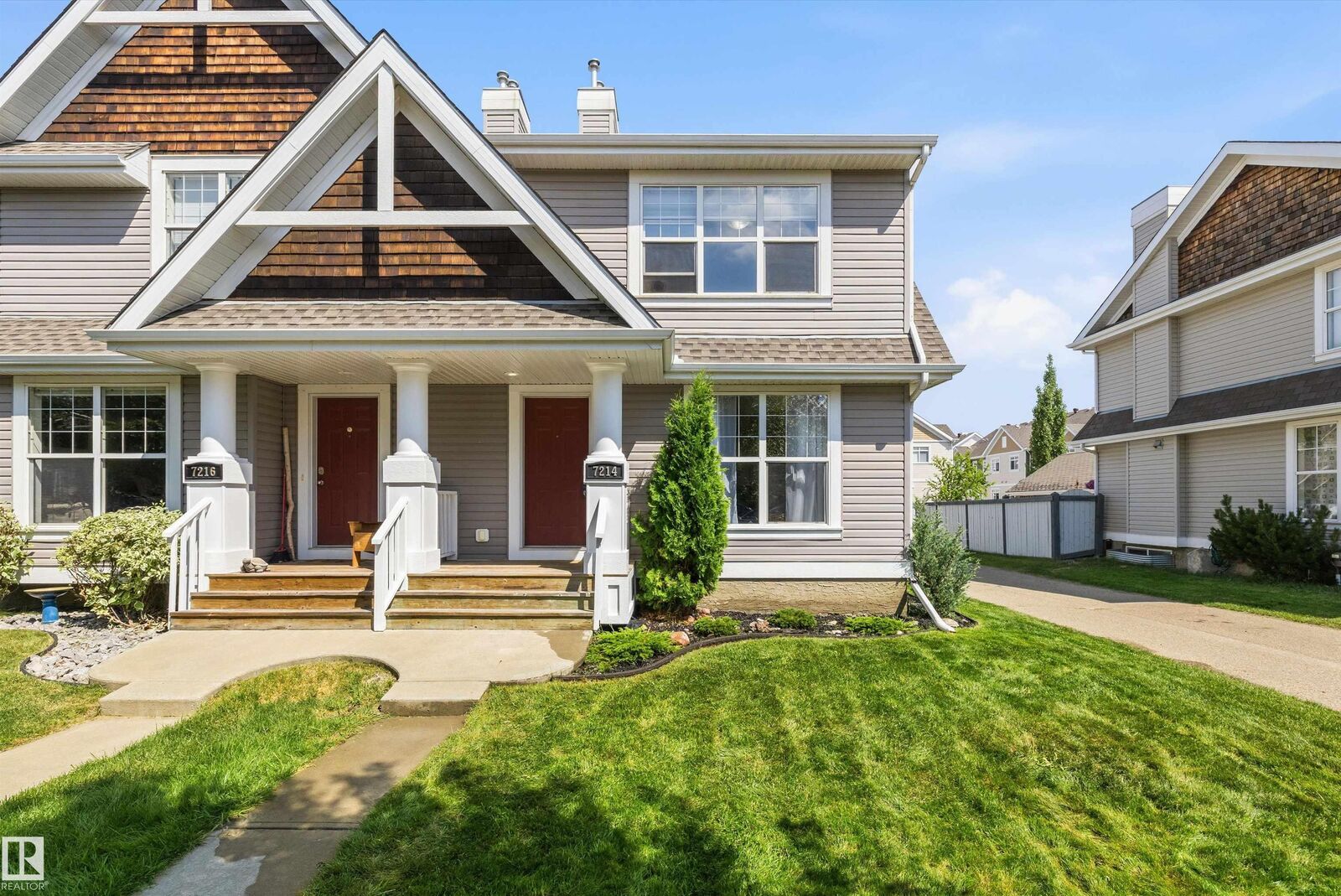 Property Photo:  7214 19A Avenue SW  AB T6X 0K2 