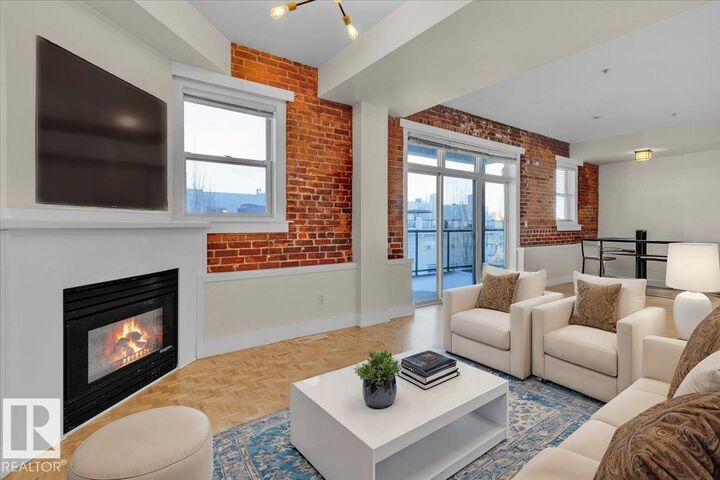 Property Photo: 10728 82 Avenue NW 406 AB T6E 6P5
