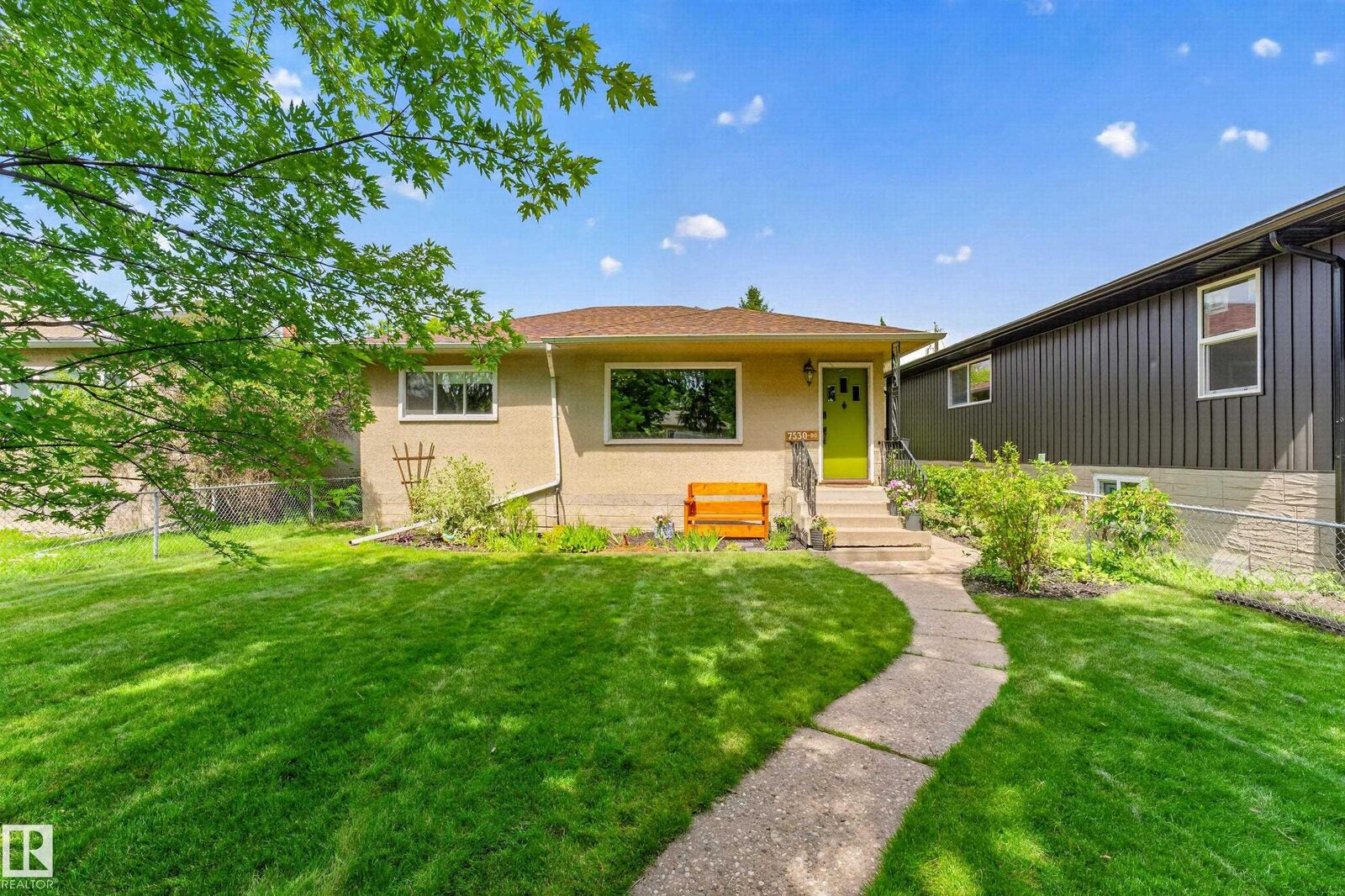 Property Photo: 7530 80 Avenue NW AB T6C 0S4
