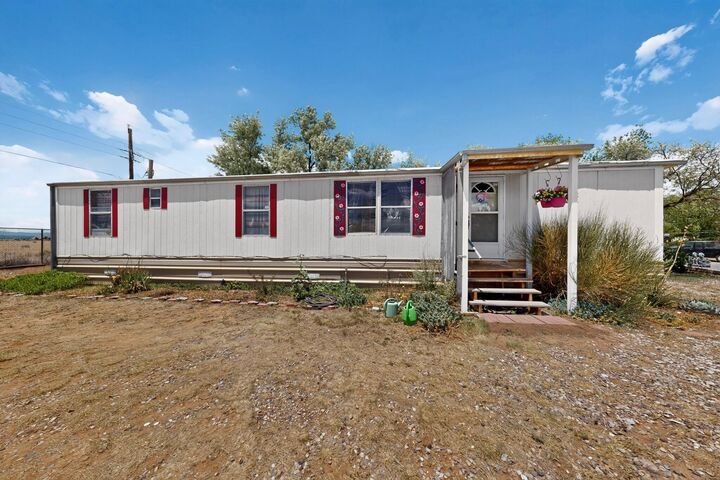 Property Photo: 1319 Maryann Street NM 87035