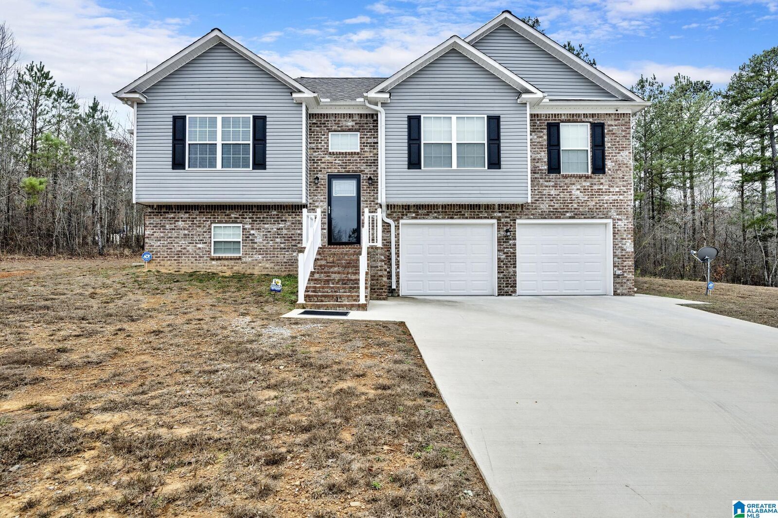 Property Photo:  118 Whispering Pines Drive  AL 35079 