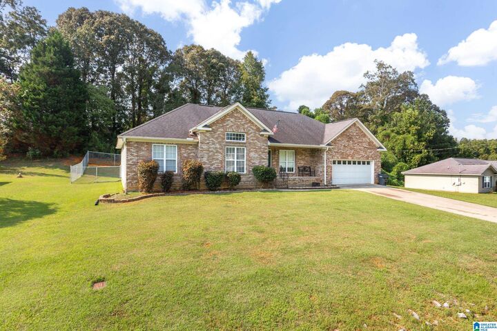 Property Photo: 2609 Watson Street AL 35907