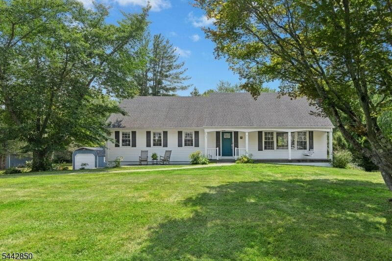 Property Photo:  121 Rolling Hill Drive  NJ 07946 
