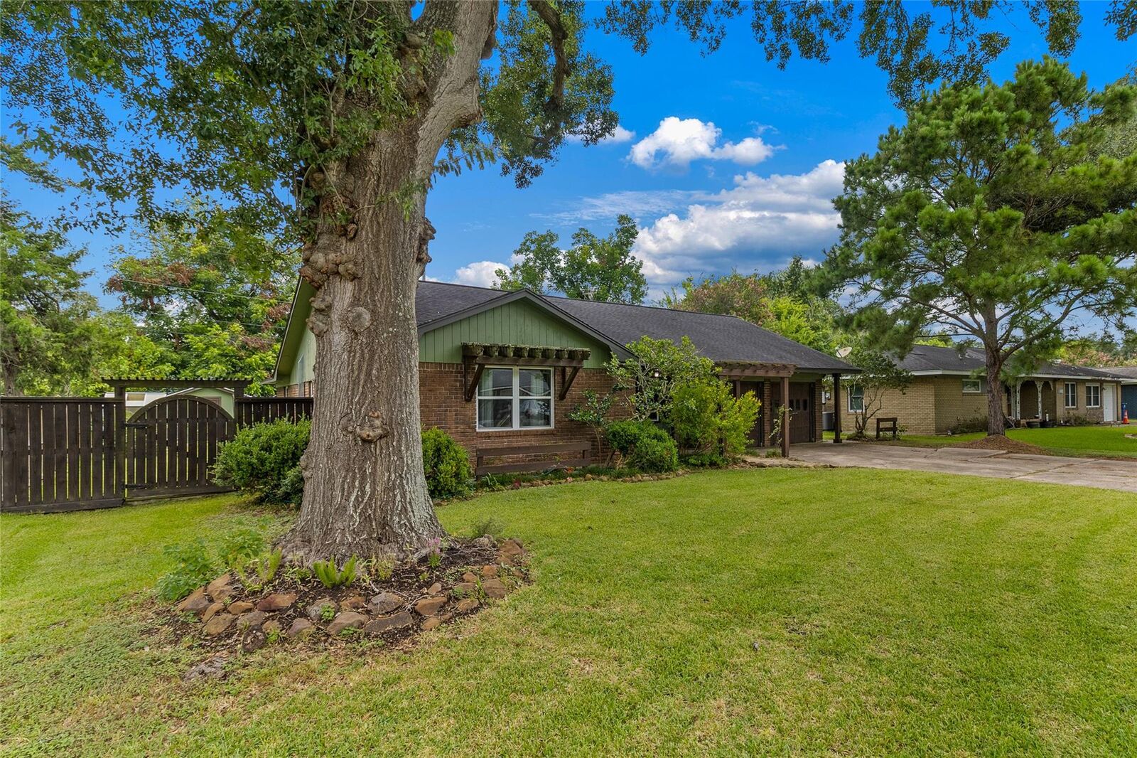 Property Photo:  1413 Lawn Drive  TX 77515 