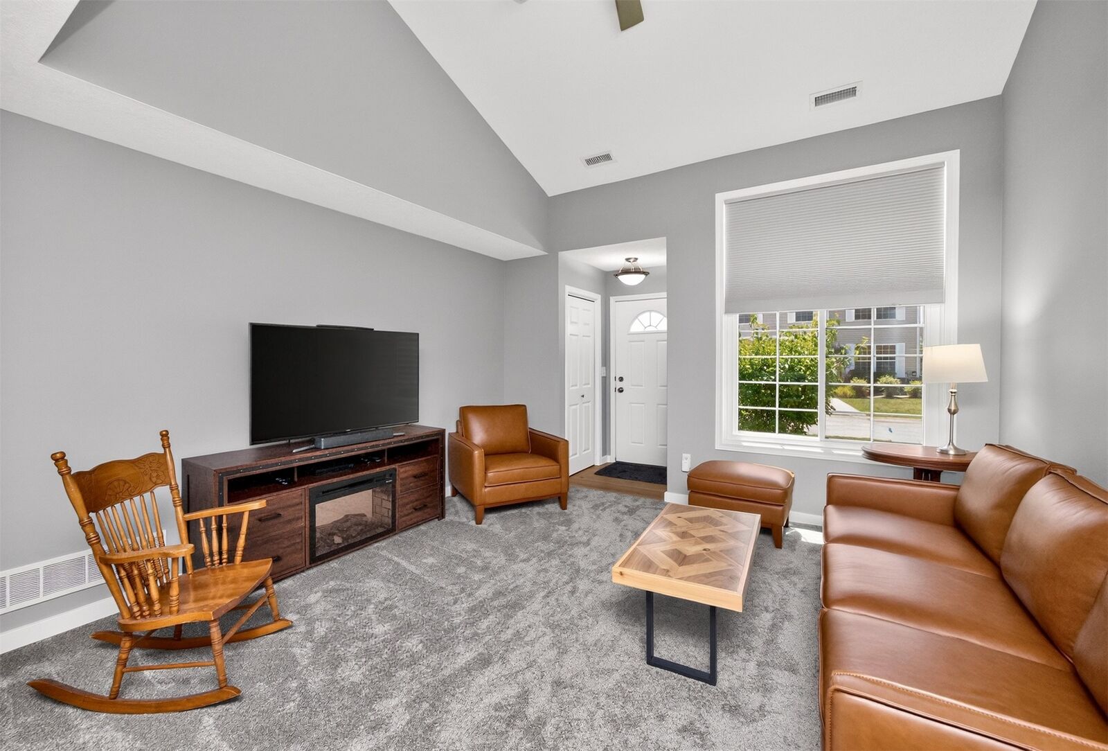 Property Photo:  4011 NE Gardenia Lane  IA 50021 