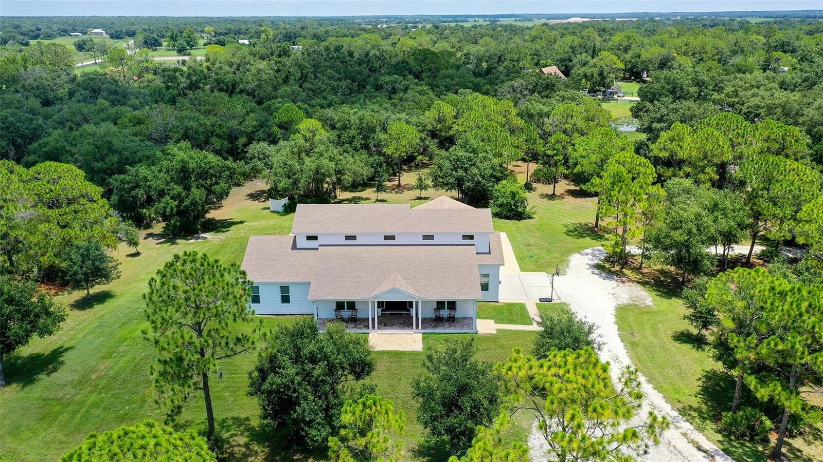 Property Photo:  1408 Oak Hammock Road  FL 34240 