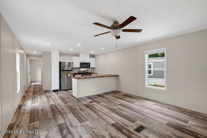 Property Photo: 7729 Narcissus Drive MS 39553