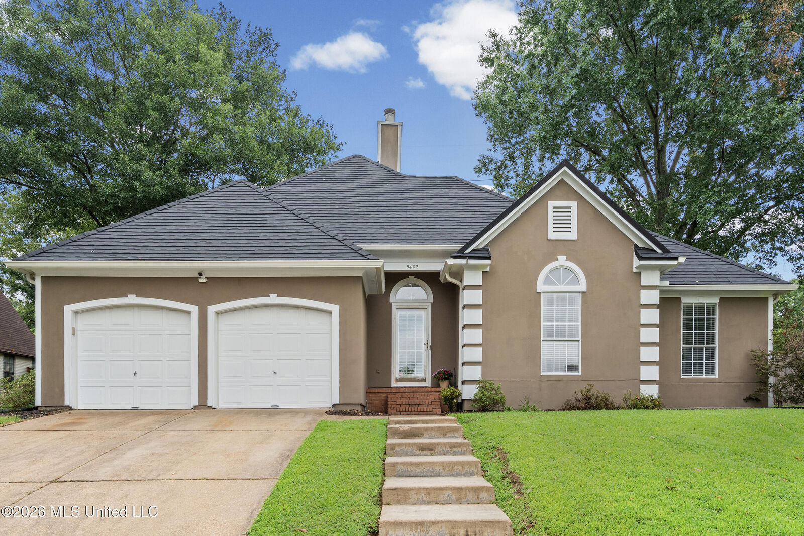 Property Photo:  5402 Peach Trail Drive  MS 38671 