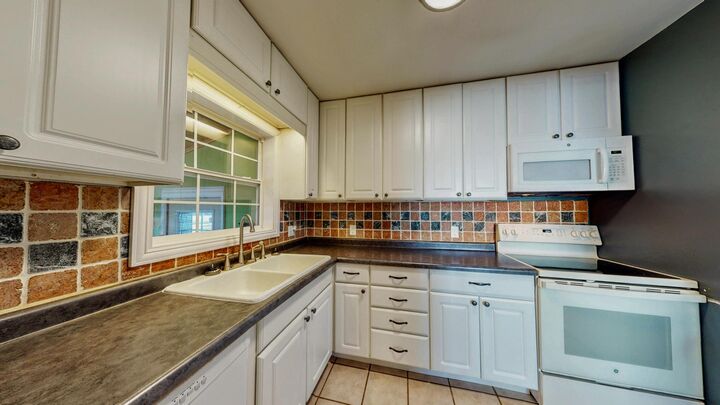 Property Photo:  302 E Dodge St  WI 53549 
