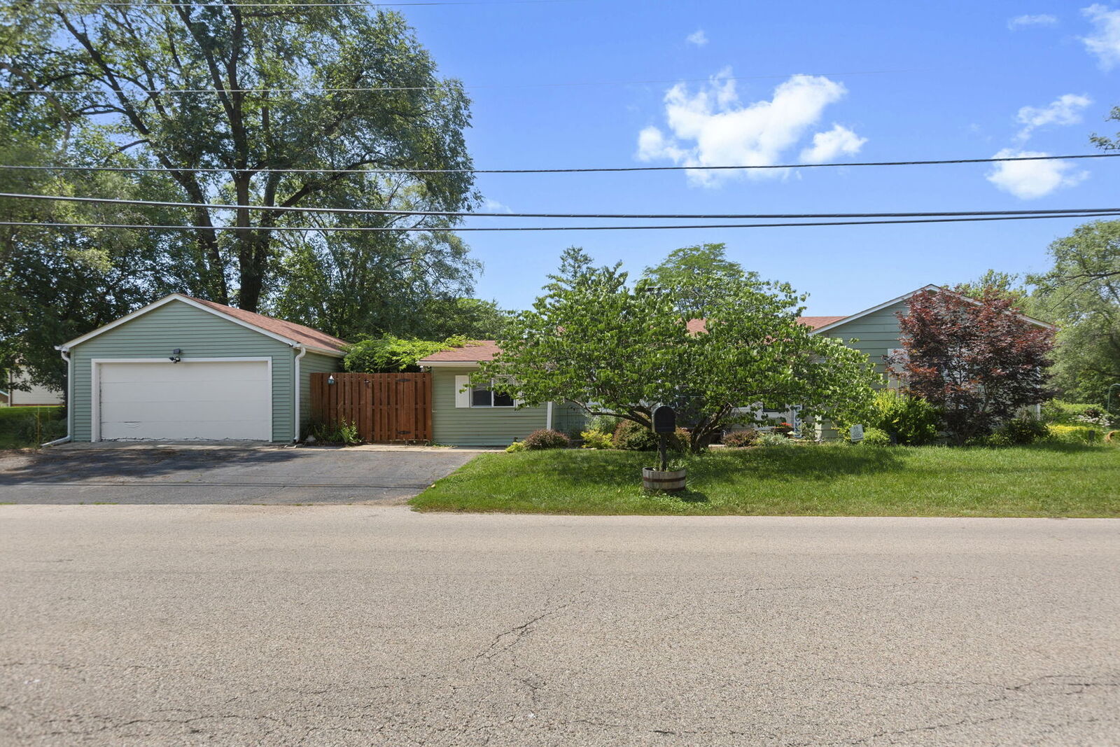 Property Photo: 3717 Greenleaf Avenue IL 60042
