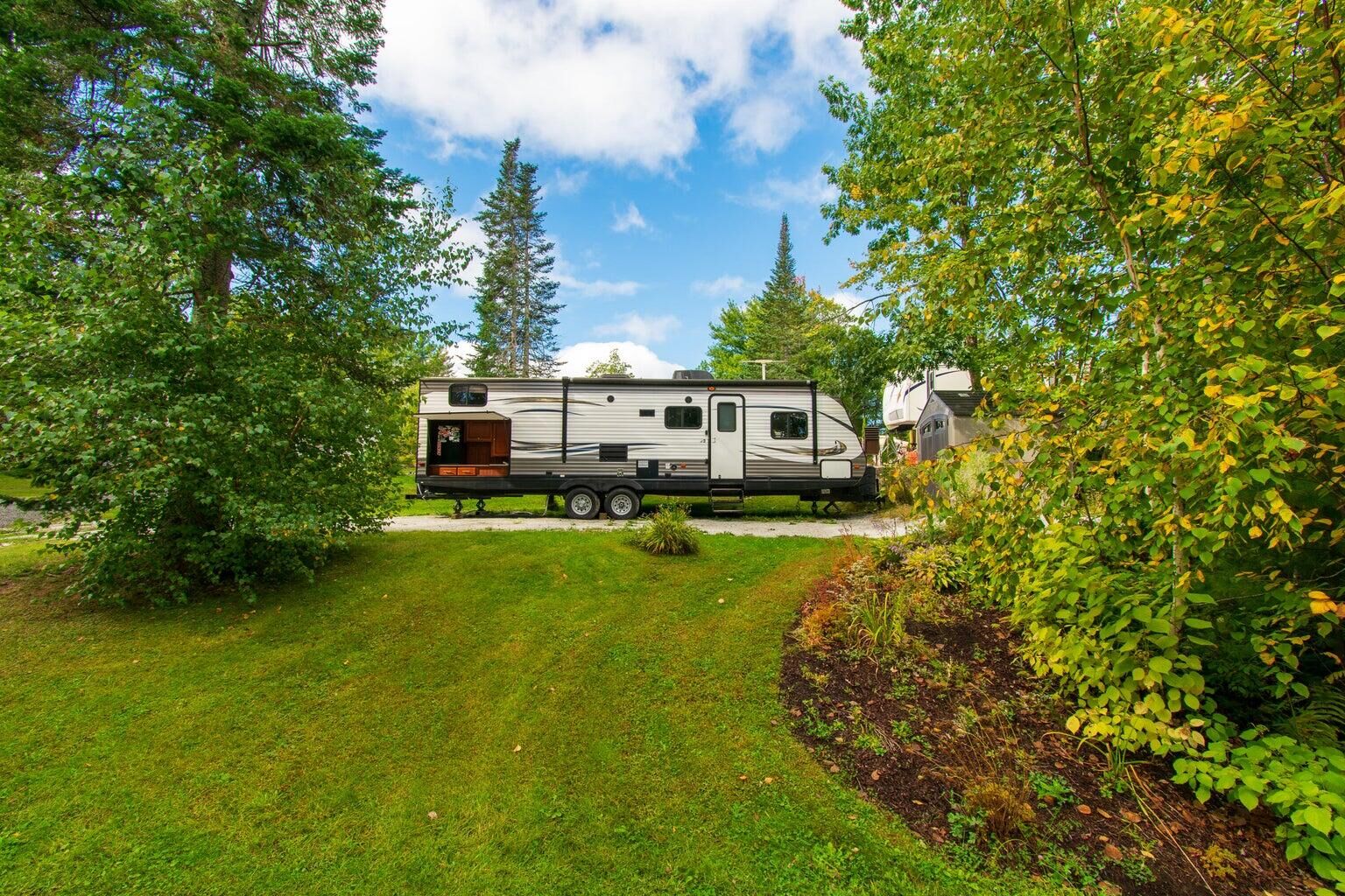 Property Photo:  54 Beaver Way 54  ME 04864 