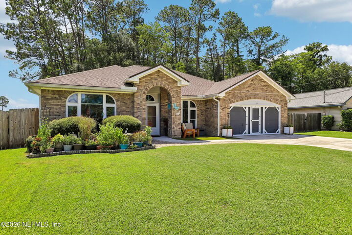 Property Photo: 4718 Pine Avenue FL 32003