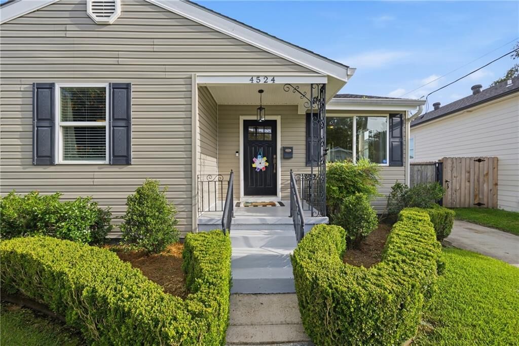 Property Photo: 4524 Utopia Drive LA 70001