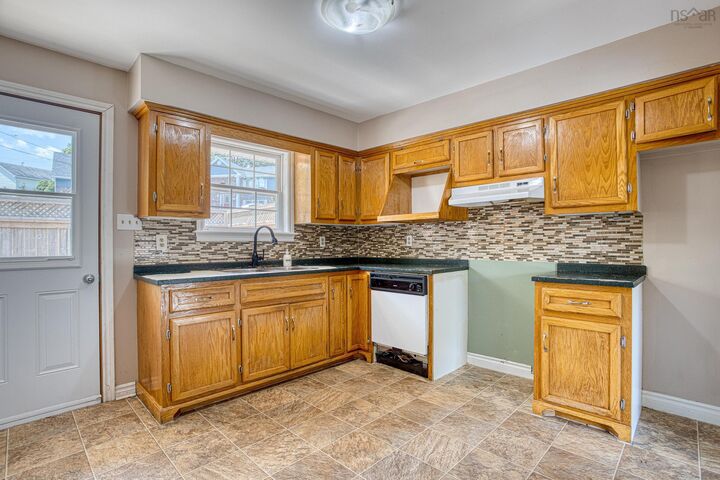 Property Photo: 88 Wynn Castle Drive NS B4E 2R6