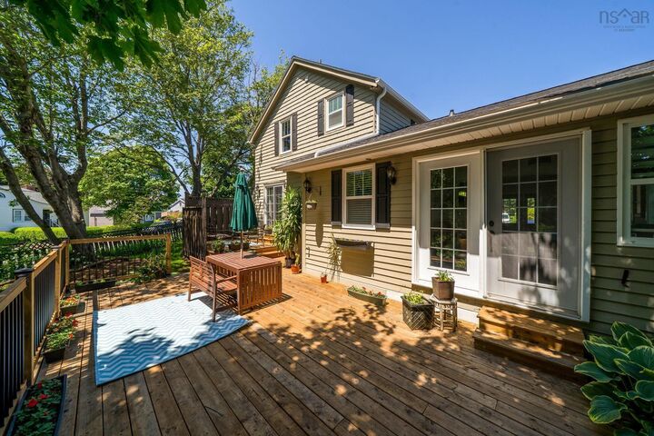 Property Photo:  16 Lawnwood Avenue  NS B3N 1E7 