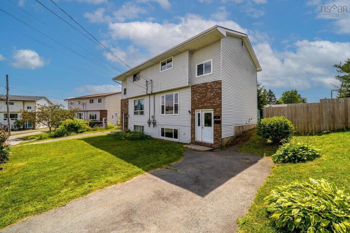 Property Photo: 25 Linden Court NS B2W 4X2