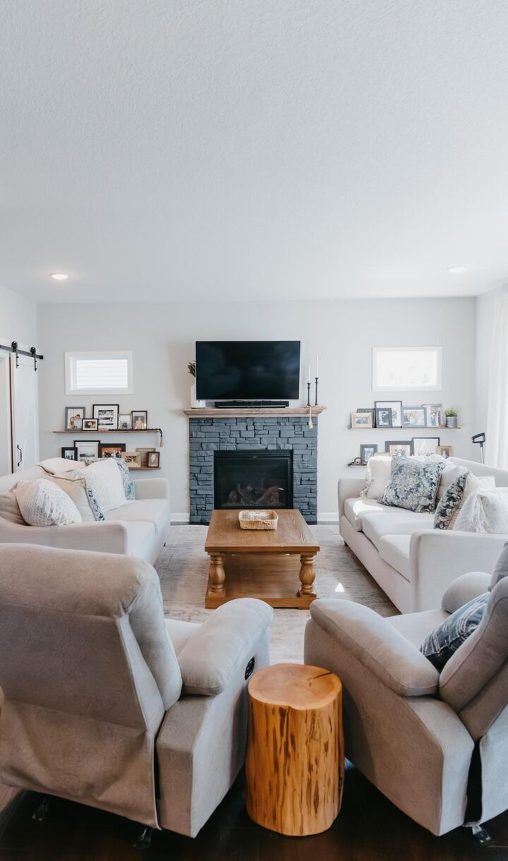 Property Photo: 13964 Ashford Path MN 55068