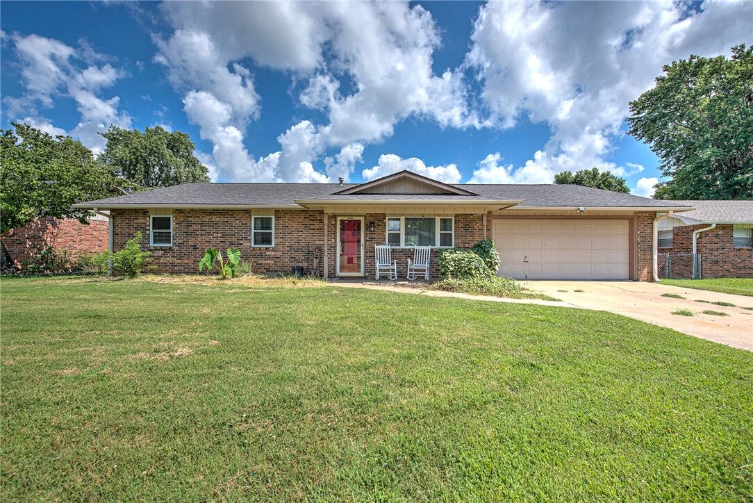 Property Photo:  3406 Edward Avenue  AR 72762 