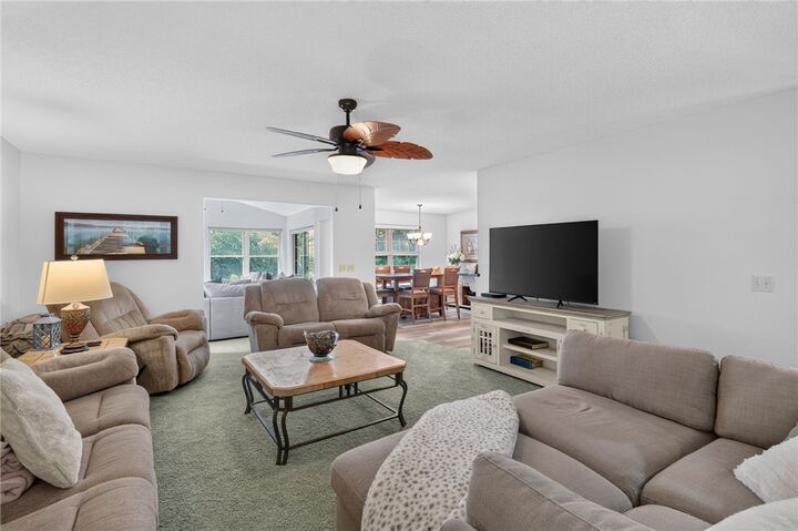 Property Photo: 7 Congleton Circle AR 72714
