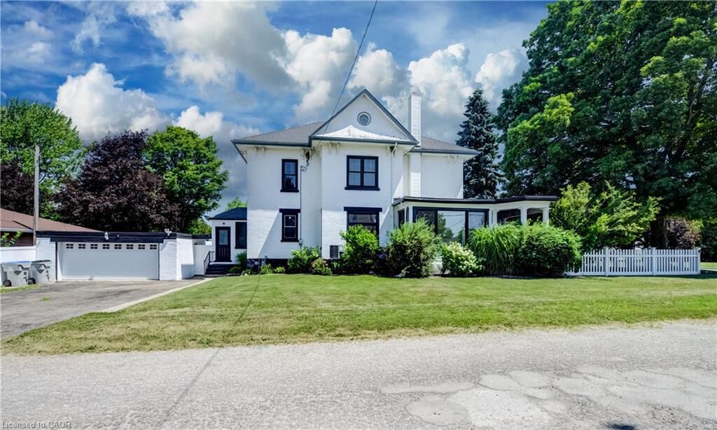 Property Photo:
