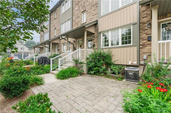 Property Photo:  275 Old Huron Road 6  ON N2R 1P9 