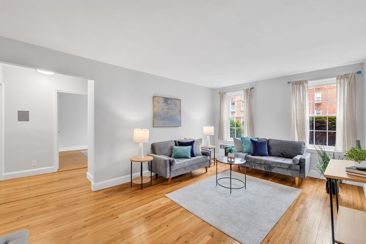 Property Photo:  21 Englewood Ave 2  MA 02445 