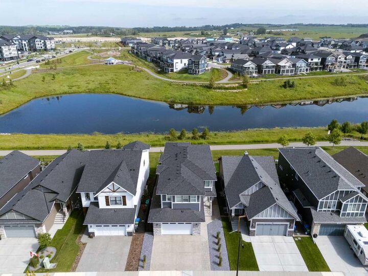 Property Photo: 20 Highwood Drive AB T1S 5S3