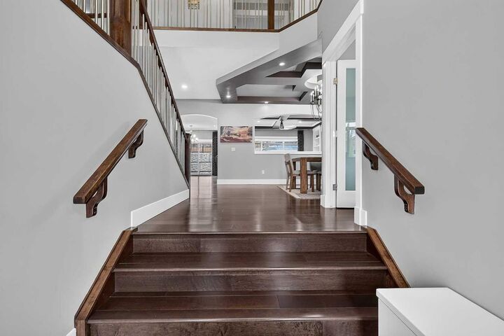 Property Photo: 36 Rockyvale Green NW AB T3G 0E3